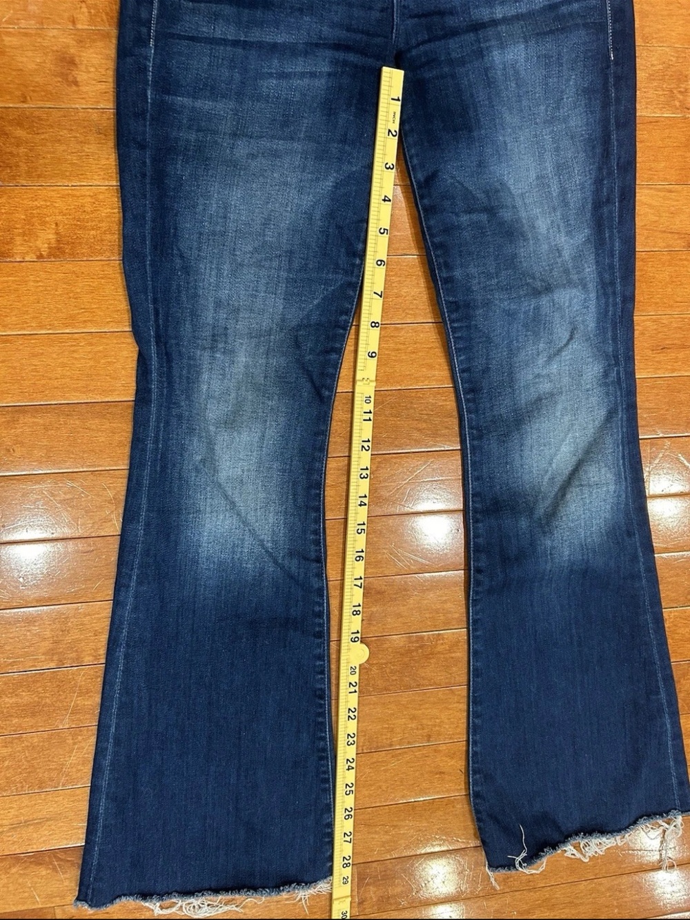 MOTHER The Weekender Fray Jeans Women Size 25 Dark Wash Bootcut Flare Denim - Picture 11 of 13
